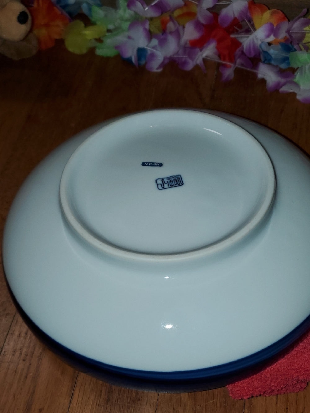 Vintage Blue And White Radiating Lines Serving Bowl - Picture 4 of 12